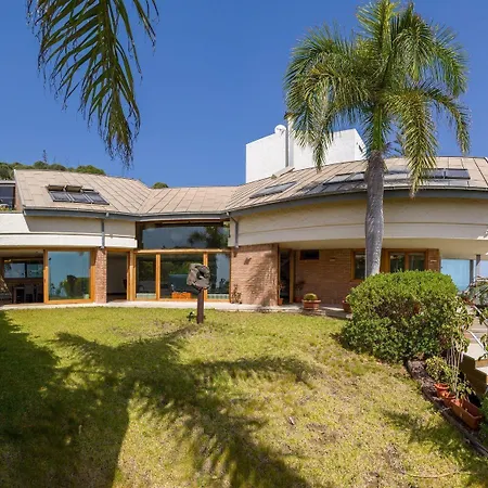 Villa 4br Views Of Isleta